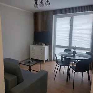 https://dream-apart-b-eromskiego-15.szklarskaporebahotels.net